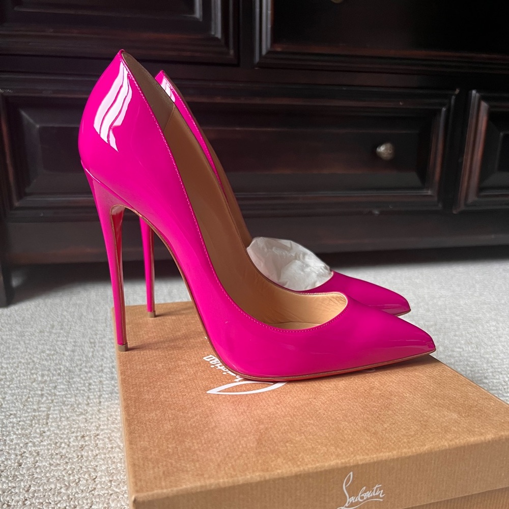 Beautiful Christian Louboutin Pigalle Follies!